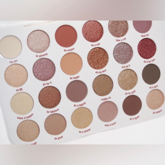 (1) Yes, Eye Can & (1) Fairy Wings Magical Things | Essence Eyeshadow Palettes - Picture 2 of 10